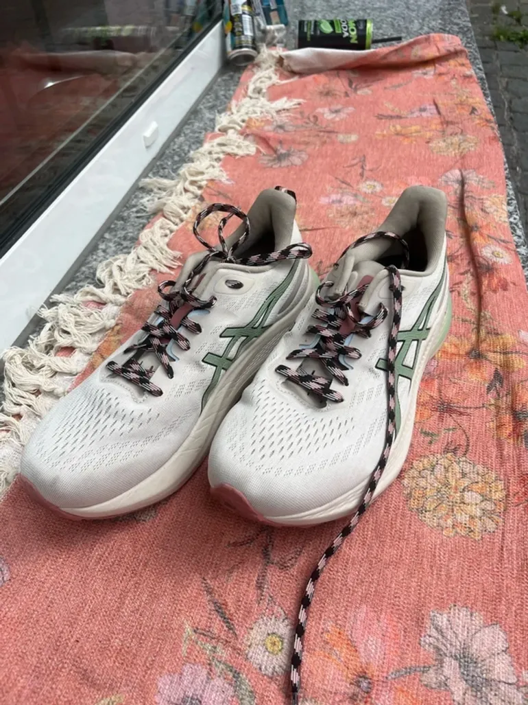 Used Asics GT-2000 12 bike — image 2 of 5