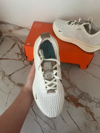 Použité Nike Interact Run Running Shoes