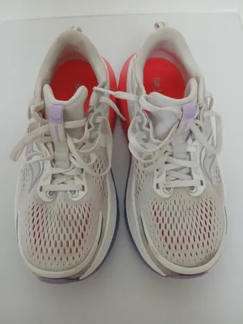 Saucony Guide 18 bike d'occasion — image 3 sur 4