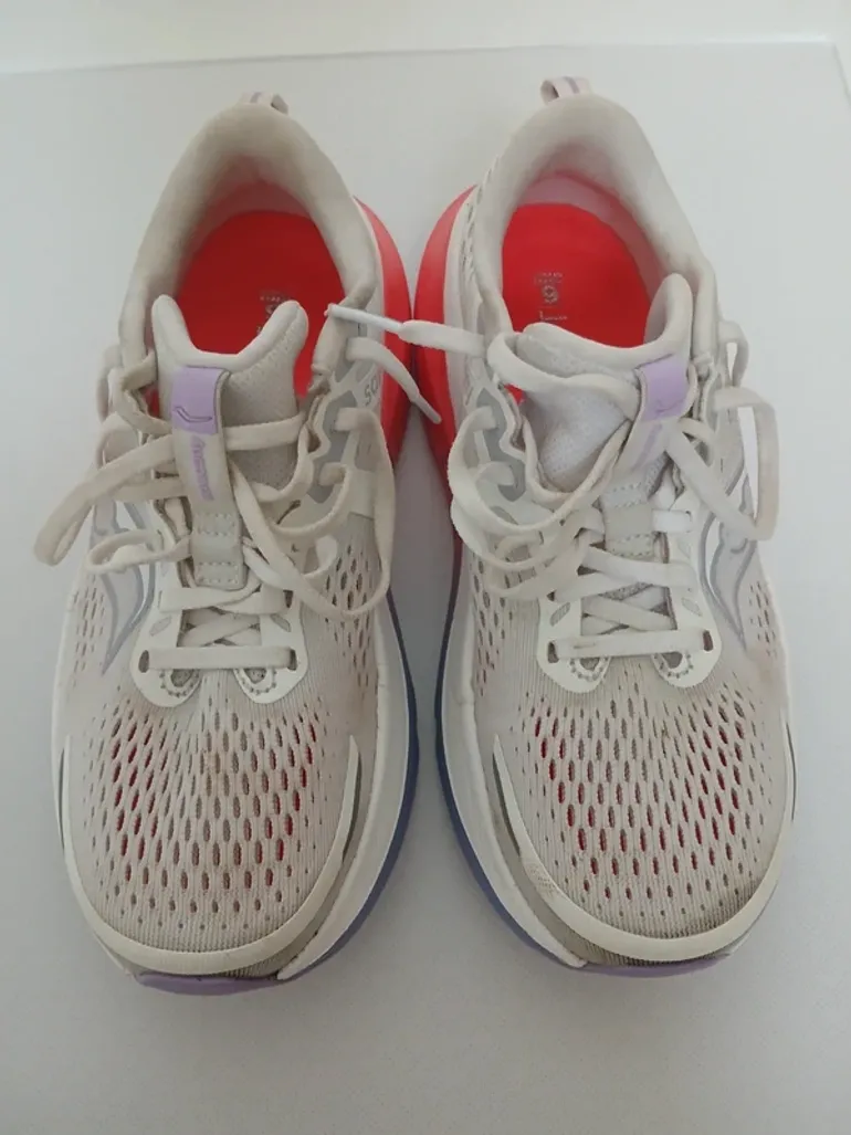 Saucony Guide 18 bike d'occasion — image 3 sur 4