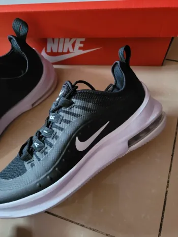 Used Nike Schuhe Running Shoes