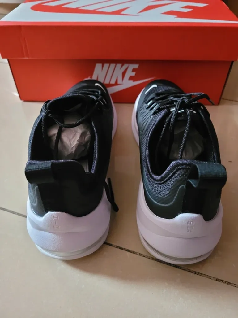 Used Nike Schuhe bike — image 5 of 6