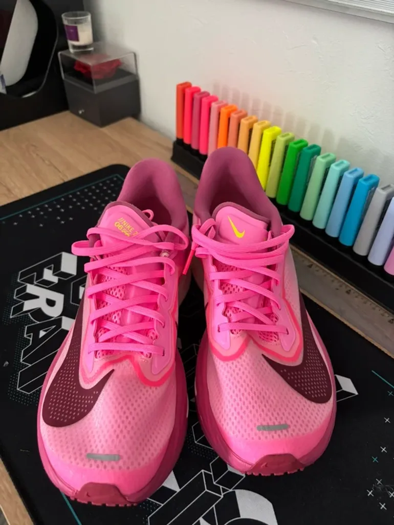 Tweedehands Rose Nike Zoom Fly 6 bike — afbeelding 2 van 5