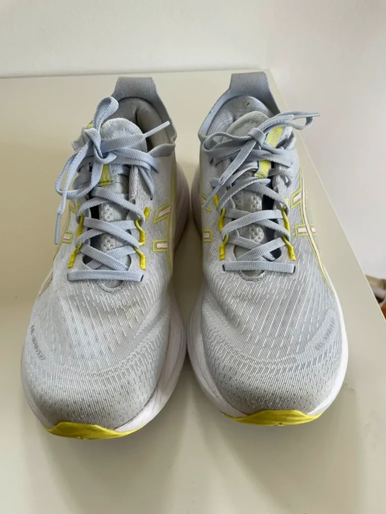 Used Asics Gel Nimbus bike — image 2 of 8