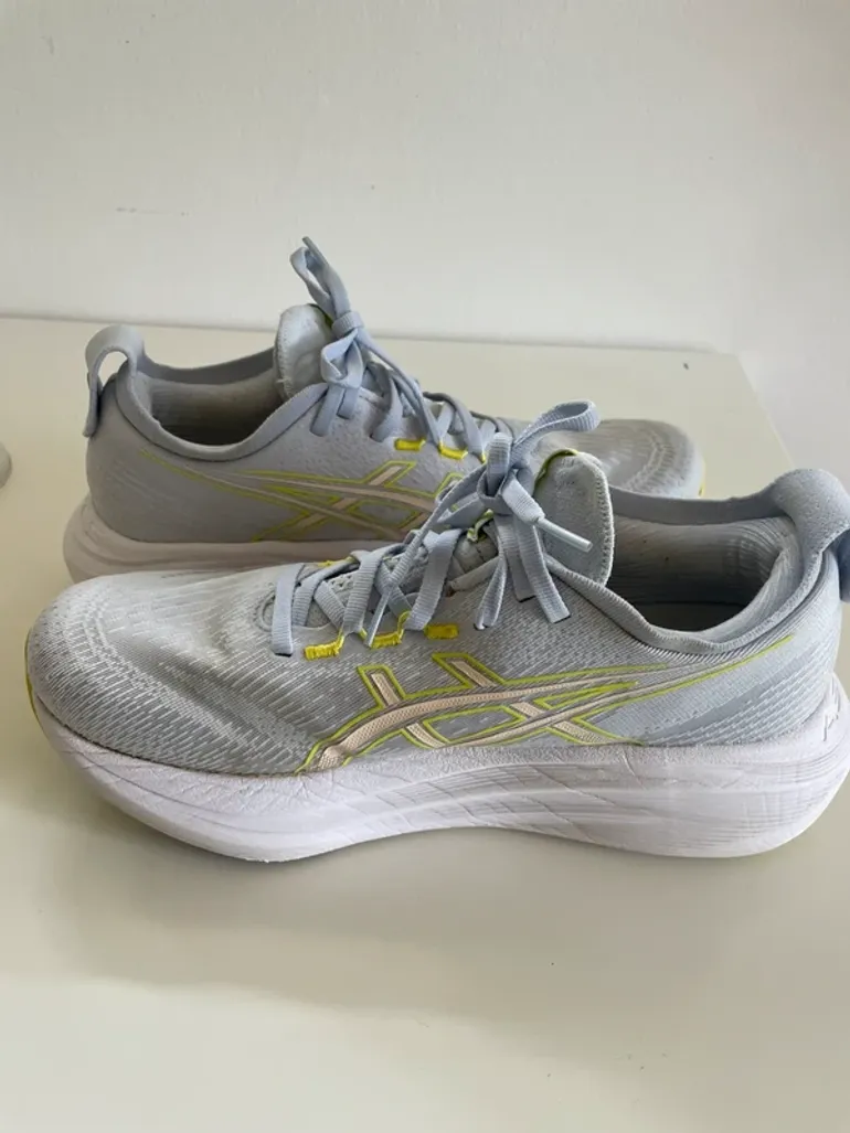 Used Asics Gel Nimbus bike — image 4 of 8