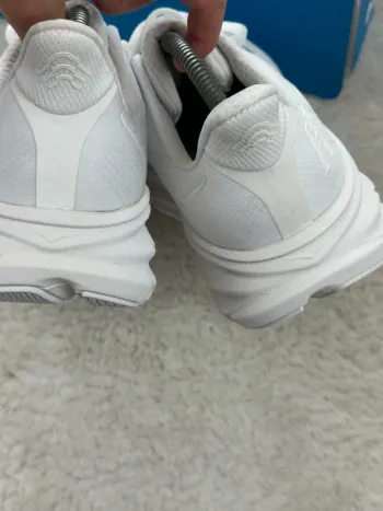 Tweedehands Hoka Clifton 9 bike — afbeelding 10 van 15