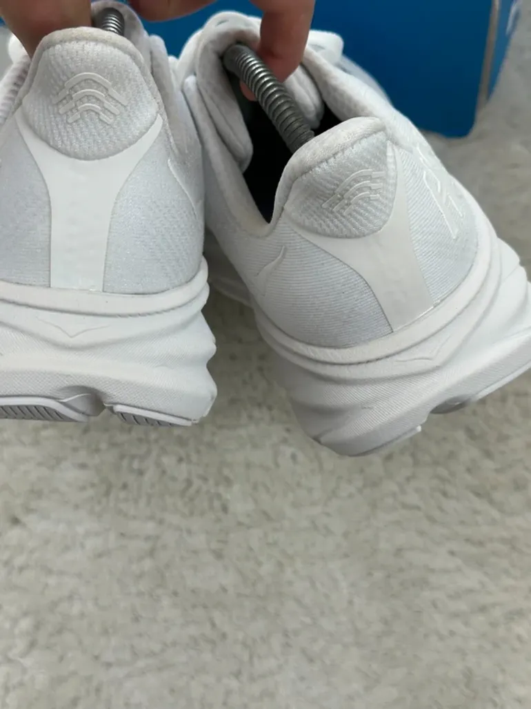 Tweedehands Hoka Clifton 9 bike — afbeelding 10 van 15