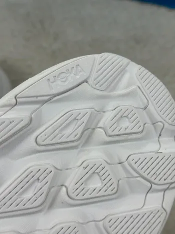 Tweedehands Hoka Clifton 9 bike — afbeelding 14 van 15