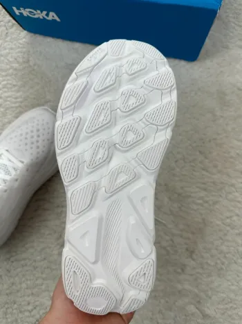 Tweedehands Hoka Clifton 9 bike — afbeelding 13 van 15