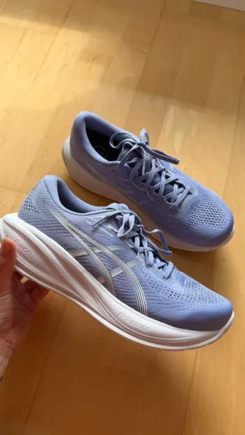 Used Asics Laufschuhe Running Shoes