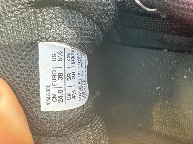 Used Asics Shoes bike — image 3 of 3