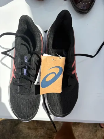 Used Asics Shoes Running Shoes