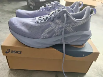Gebrauchtes Asics Novablast 5 bike — Bild 2 von 6