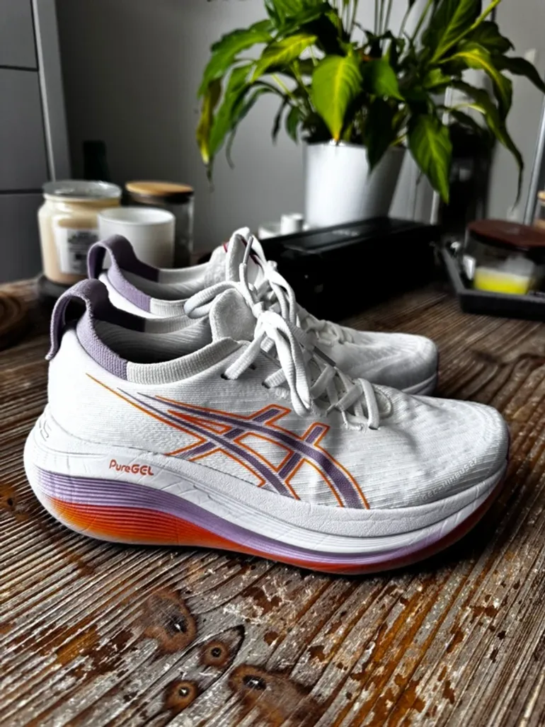 Używany Asics Nimbus 27 bike — zdjęcie 2 z 9