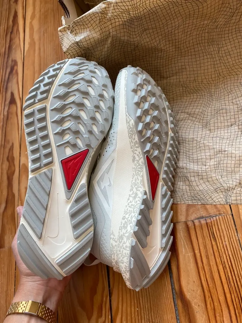 Used Pegasus Nike react trail 4 bike — image 5 of 7