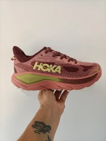 Tweedehands Hoka Challenger 8 bike — afbeelding 2 van 7