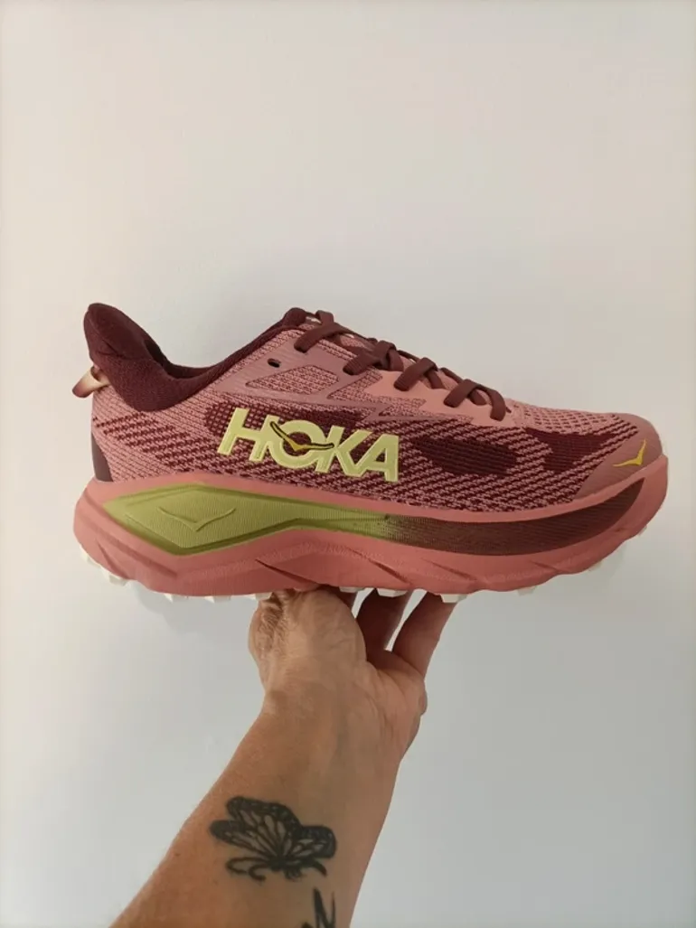 Tweedehands Hoka Challenger 8 bike — afbeelding 2 van 7