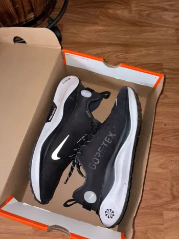 Used Nike Infinity RN 4 GTX Running Shoes