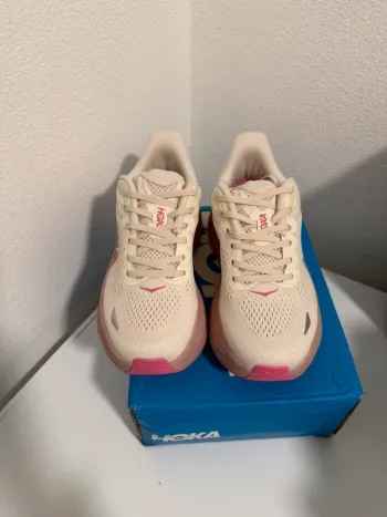 Tweedehands Hoka Bondi 9 bike — afbeelding 3 van 8