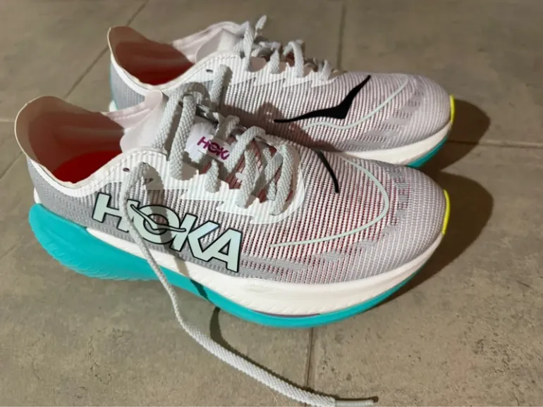 Used Hoka Running Shoes bike — image 4 of 6