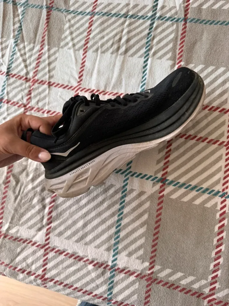 Tweedehands Hoka Bondi 8 bike — afbeelding 2 van 4