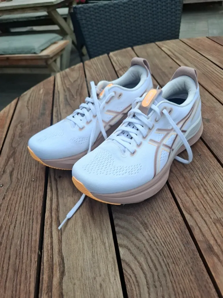 Tweedehands Orange Gel-Kayano 32 2026 bike — afbeelding 4 van 12