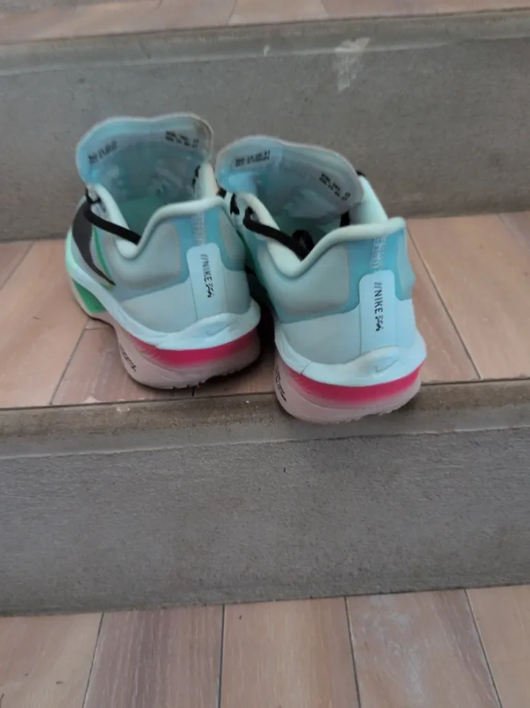 Używany Nike Zoom Fly bike — zdjęcie 5 z 7