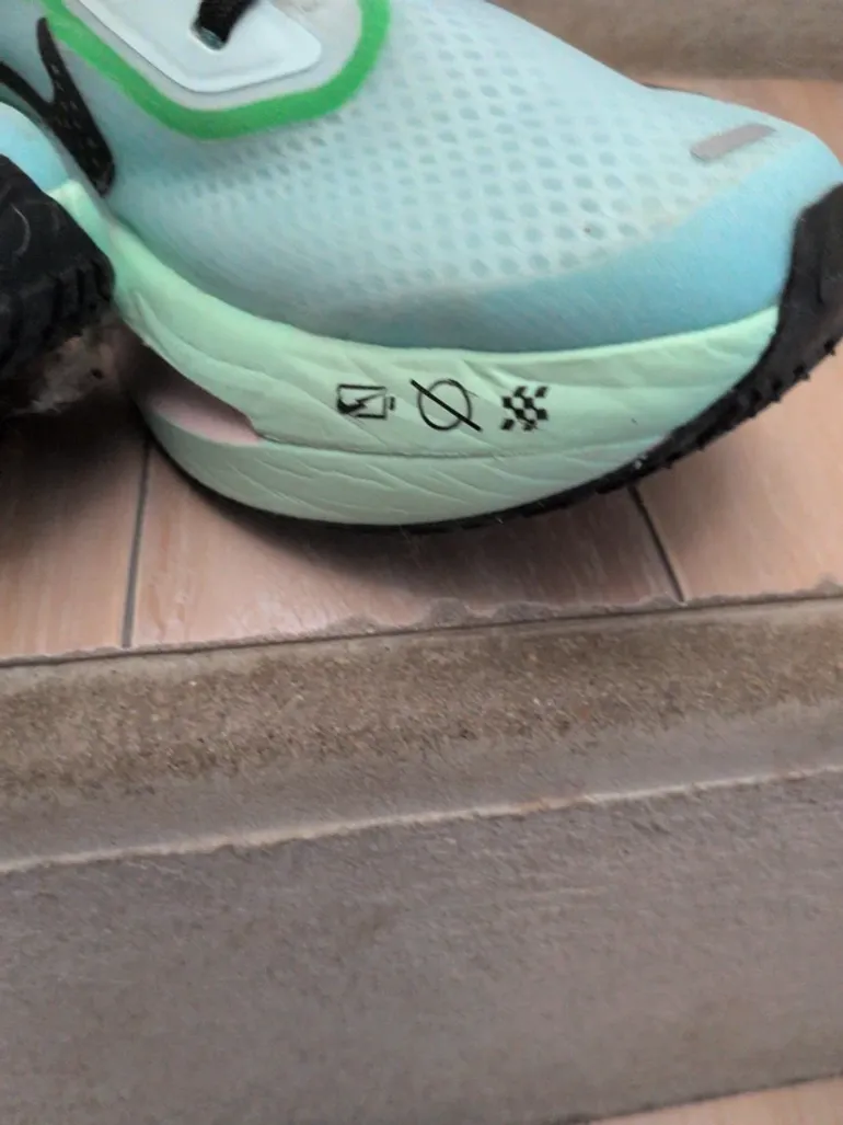 Używany Nike Zoom Fly bike — zdjęcie 3 z 7