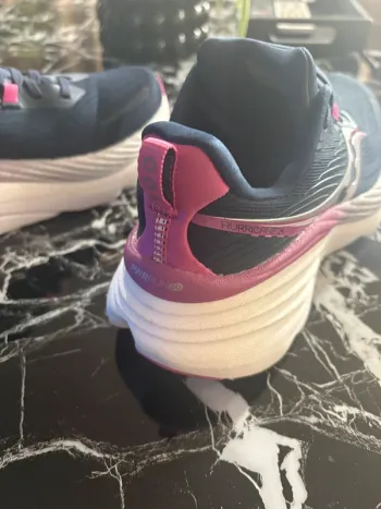 Tweedehands Saucony Hurricane 24 bike — afbeelding 6 van 8
