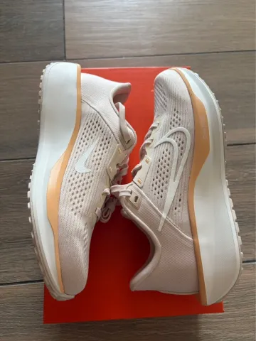 Tweedehands Nike Quest 6 Running Shoes