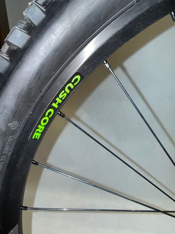 Used E*Thirteen LG1+ Front Wheel bike — image 4 of 8