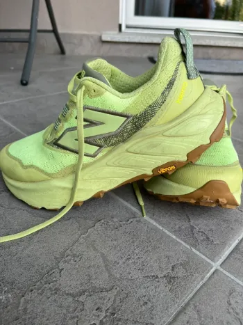 Used New Balance Hierro v9 Running Shoes
