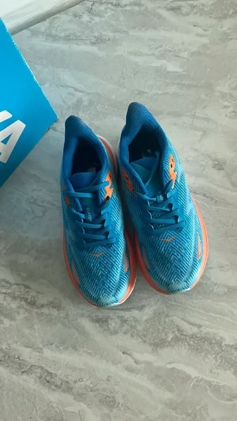 Used Hoka Shoes size 42 bike — image 3 of 6