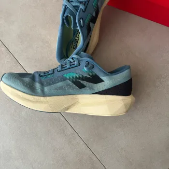 Gebrauchtes New Balance FuelCell Rebel v4 bike — Bild 4 von 9