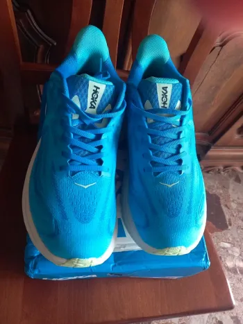 Adidas Clifton 10 Running Shoes usato