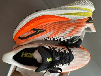 Brugt Orange Mach X 3 Running Shoes