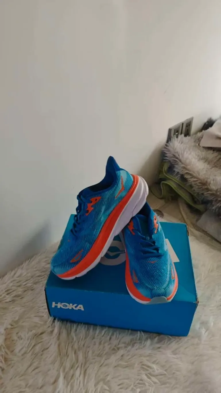Tweedehands Hoka Shoes size 42 bike — afbeelding 4 van 6