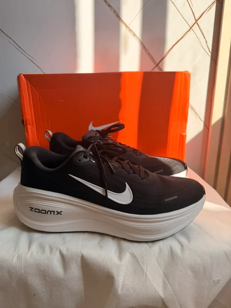 Used Nike Vomero Plus bike — image 3 of 8