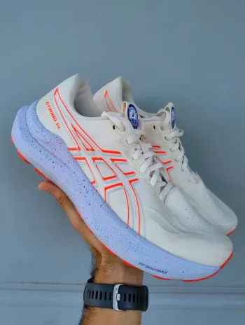 Used Asics GT 2000 14 Running Shoes