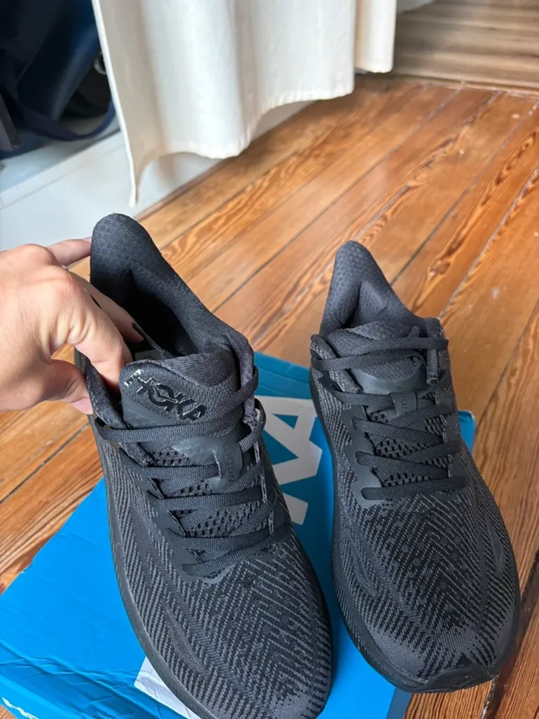 Used Hoka Clifton 9 bike — image 4 of 6