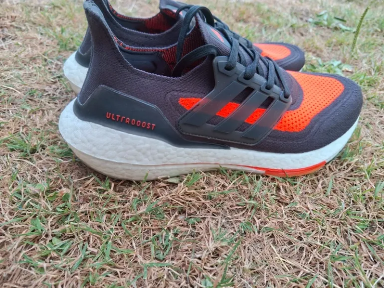 Used Adidas Ultraboost Primeblue bike — image 2 of 8