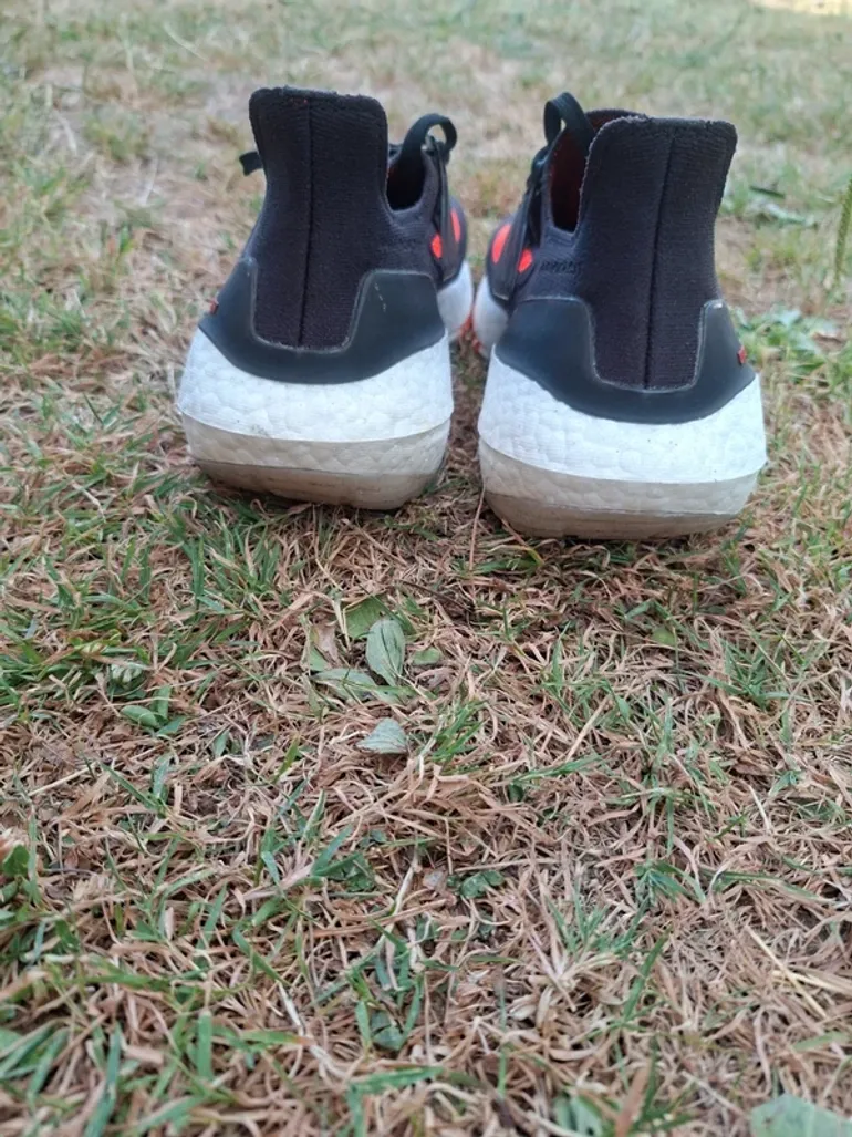 Used Adidas Ultraboost Primeblue bike — image 3 of 8