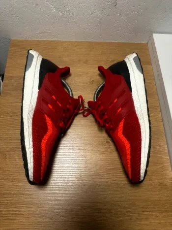 Używany Adidas Ultraboost 2.0 Solar Red Gradient 2016 bike — zdjęcie 3 z 8