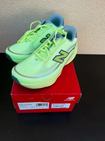 Gebrauchtes New Balance elipse v1 bike — Bild 4 von 6