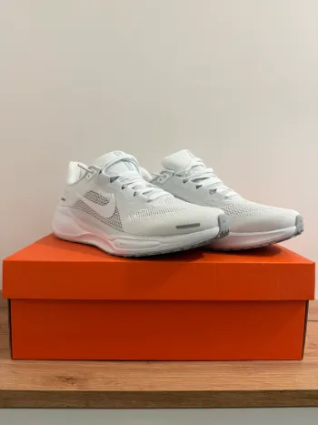 Used Pegasus Air Zoom 41 Running Shoes