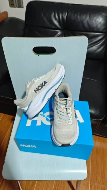 Tweedehands Hoka Zapatillas talla 43 bike — afbeelding 2 van 7