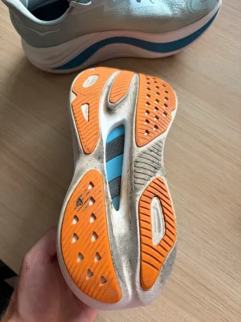 Used Hoka Skyward X bike — image 2 of 8