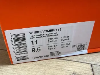 Tweedehands Nike Vomero 18 bike — afbeelding 2 van 9