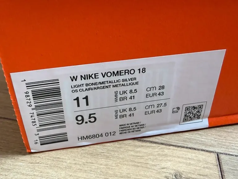 Tweedehands Nike Vomero 18 bike — afbeelding 2 van 9