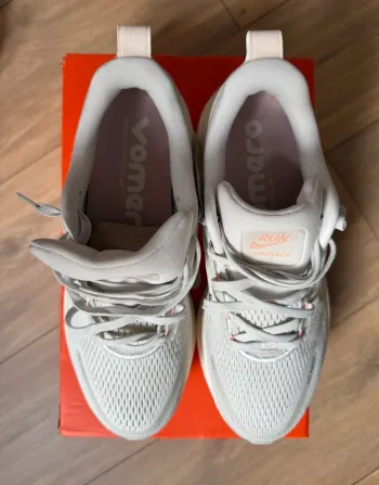 Tweedehands Nike Vomero 18 bike — afbeelding 7 van 9